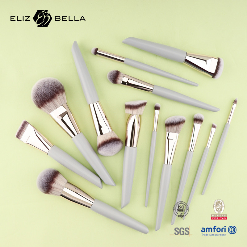 مجموعة فرشاة تجميل سفر مصغرة ¥ 5PCS فرشاة تجميل نباتية وخالية من القسوة للوجه والعينين